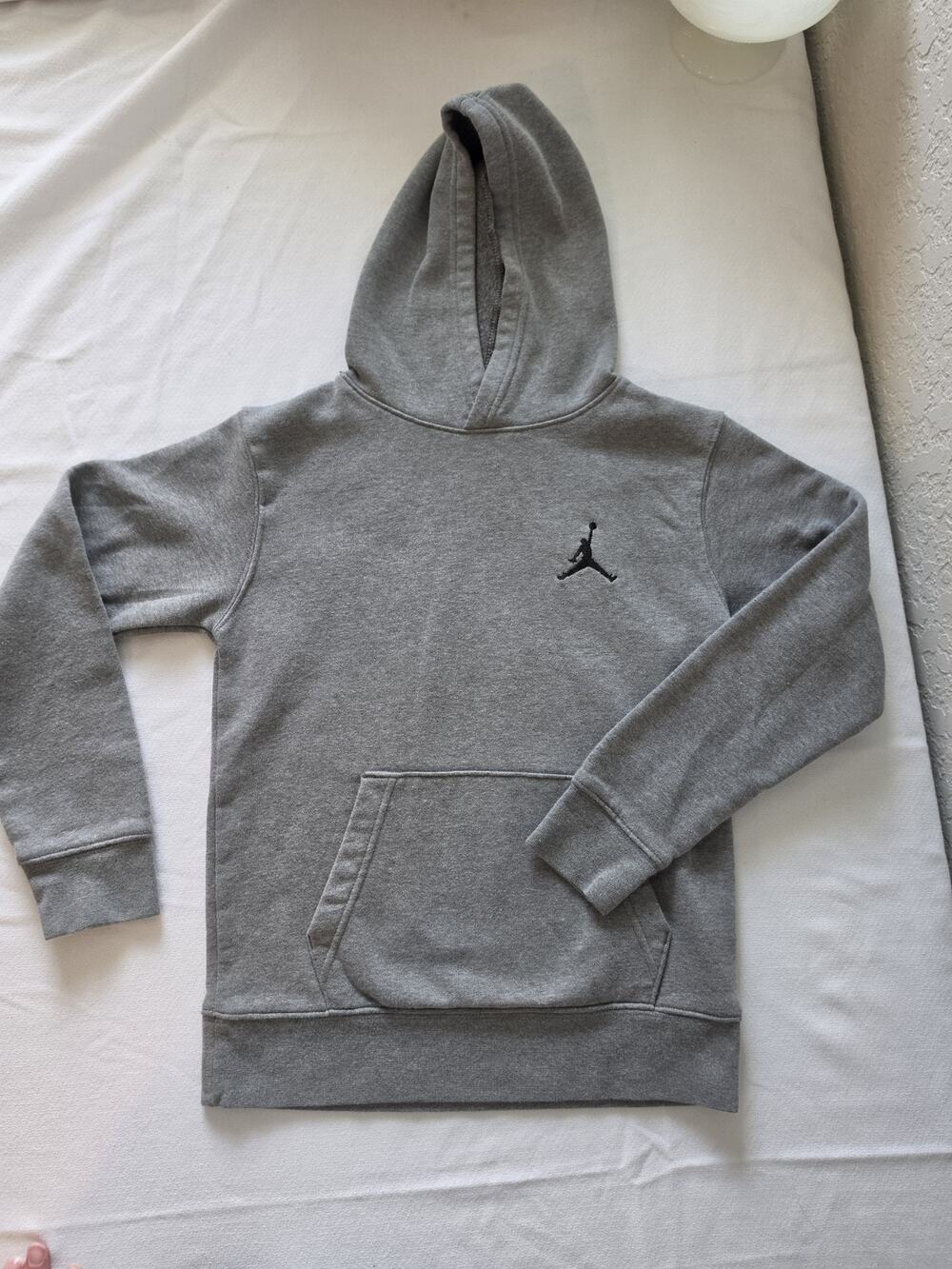 Nike Air Jordan Youth Medium Gray Jumpman Pullover Hoodie Sweatshirt Boys